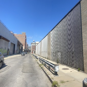 Enlarge photo 16