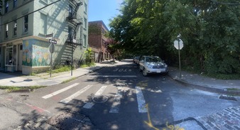 Enlarge photo 13