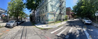 Enlarge photo 17