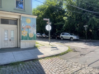 Enlarge photo 18