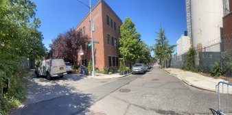 Enlarge photo 47