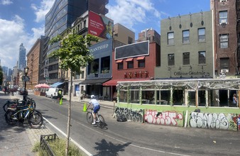 Enlarge photo 11