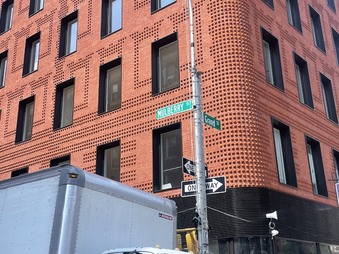 Enlarge photo 6
