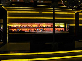 Enlarge photo 44