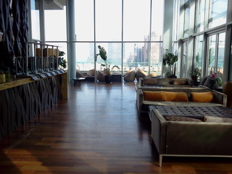 Enlarge photo 13