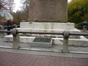 Enlarge photo 35