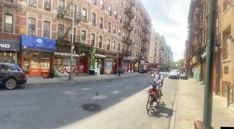 Enlarge photo 11