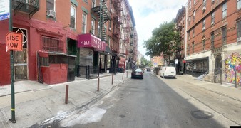 Enlarge photo 29