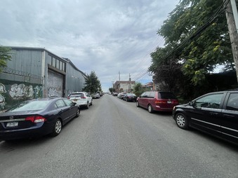 Enlarge photo 11