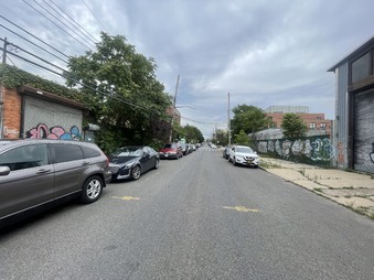Enlarge photo 14