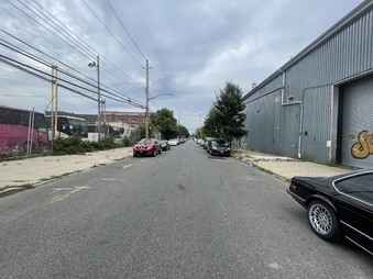 Enlarge photo 18