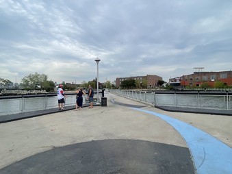 Enlarge photo 32