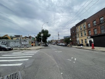 Enlarge photo 54