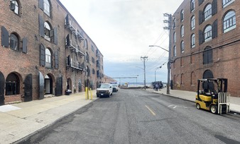 Enlarge photo 5