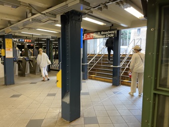 Enlarge photo 16