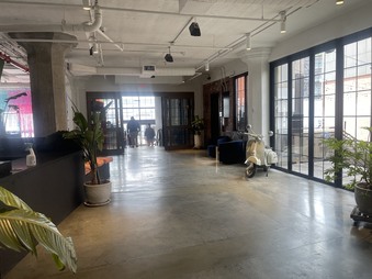 Enlarge photo 22