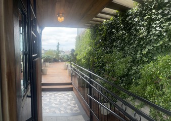 Enlarge photo 103