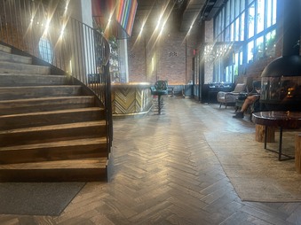 Enlarge photo 52