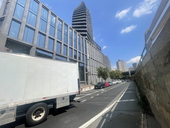 Enlarge photo 14
