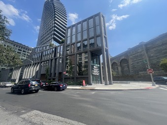Enlarge photo 4