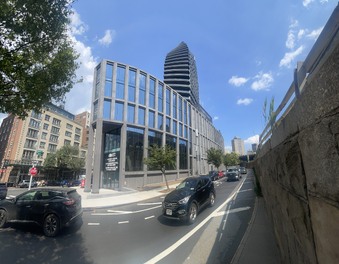 Enlarge photo 18