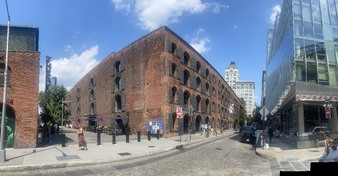 Enlarge photo 35