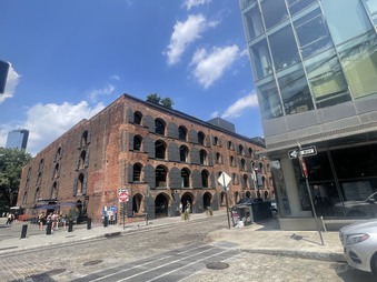Enlarge photo 27