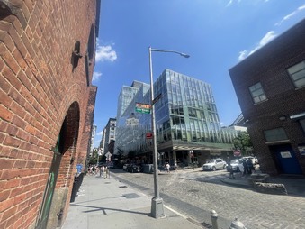 Enlarge photo 17