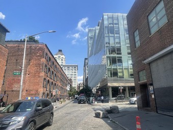Enlarge photo 4