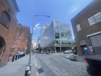 Enlarge photo 2