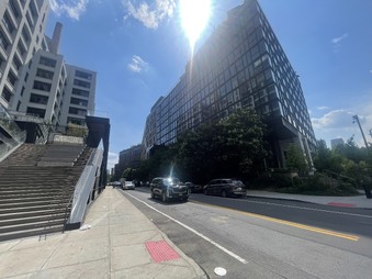 Enlarge photo 21