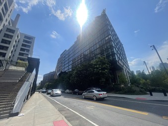 Enlarge photo 25
