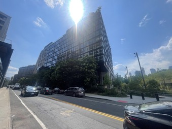Enlarge photo 31
