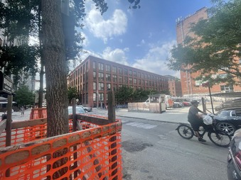 Enlarge photo 11