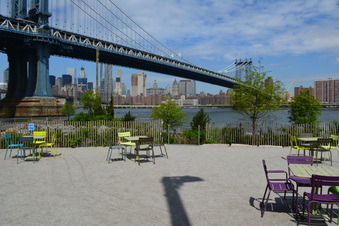 Enlarge photo 24