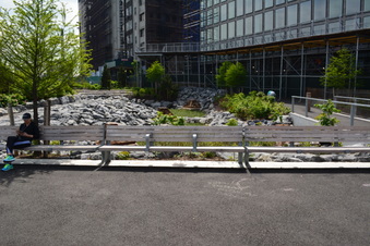 Enlarge photo 47