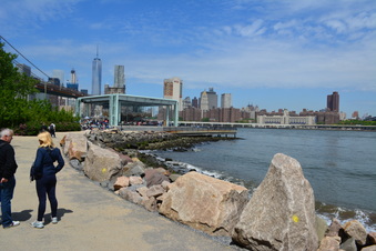 Enlarge photo 11
