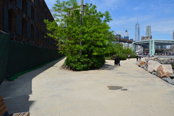 Enlarge photo 12