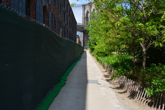 Enlarge photo 13