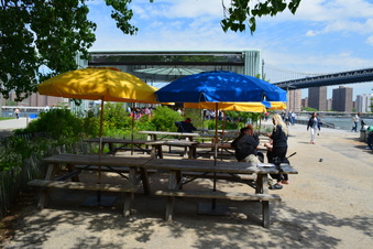 Enlarge photo 23