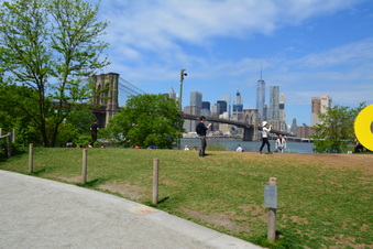 Enlarge photo 13