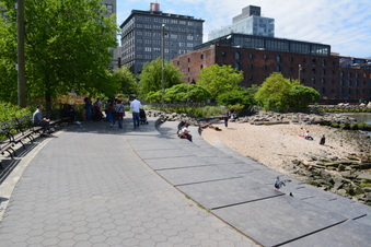 Enlarge photo 21