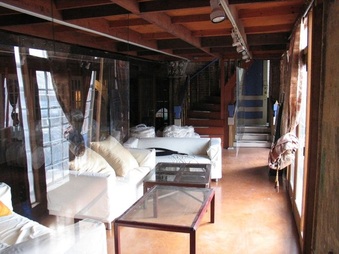 Enlarge photo 47