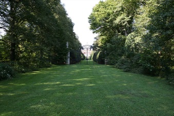 Enlarge photo 121
