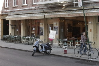 Enlarge photo 34