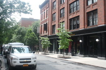 Enlarge photo 32
