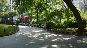 Enlarge photo 5