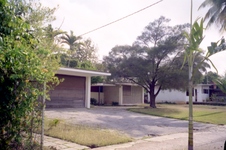 Enlarge photo 305