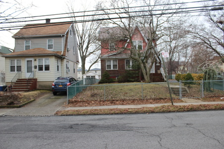EXT House-ONLY