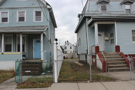 EXT. Kendall House
